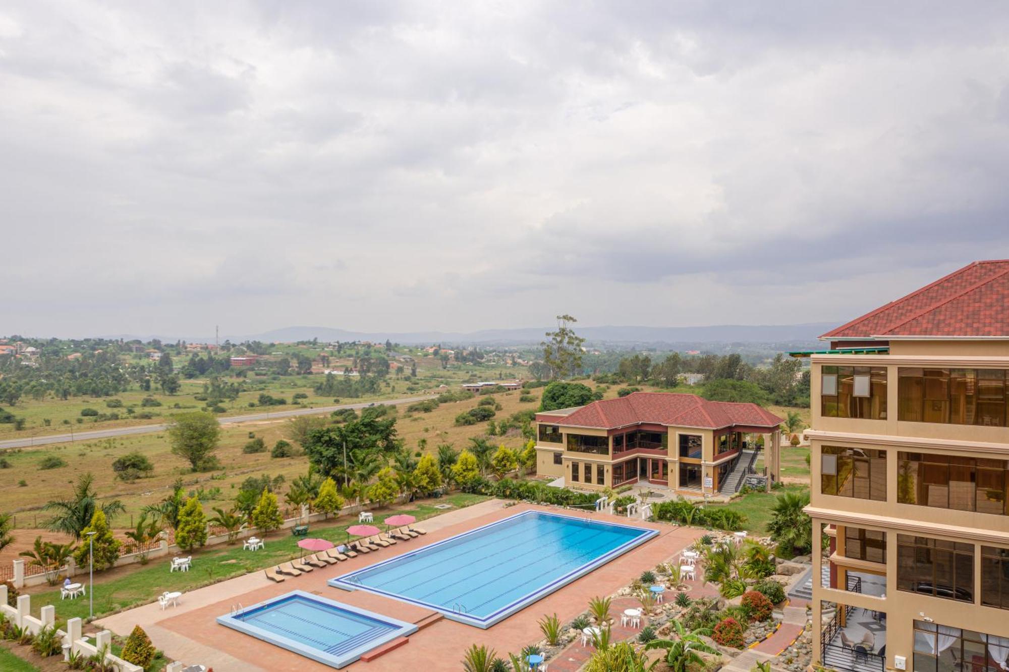 Las Vegas Garden Hotel Mbarara Exterior foto